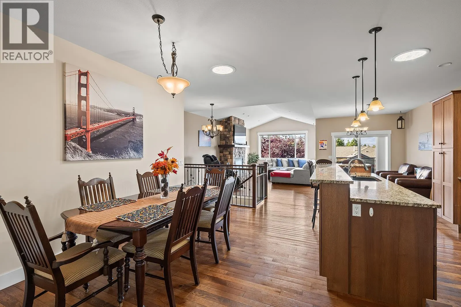 3431 Camelback Drive