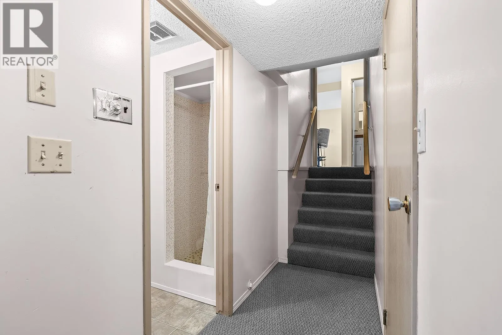 11291 Okanagan Centre Road E