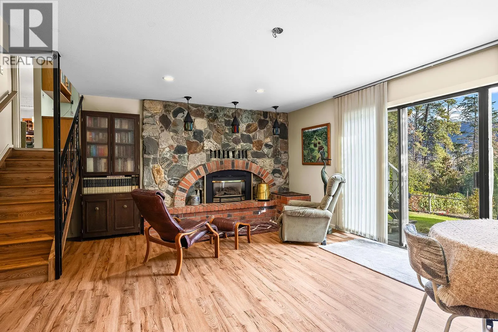 11291 Okanagan Centre Road E