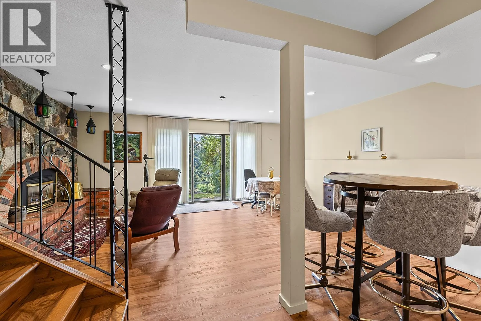 11291 Okanagan Centre Road E