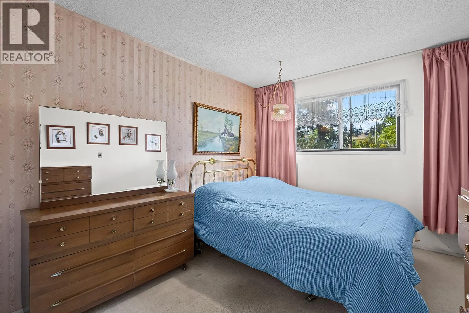 11291 Okanagan Centre Road E