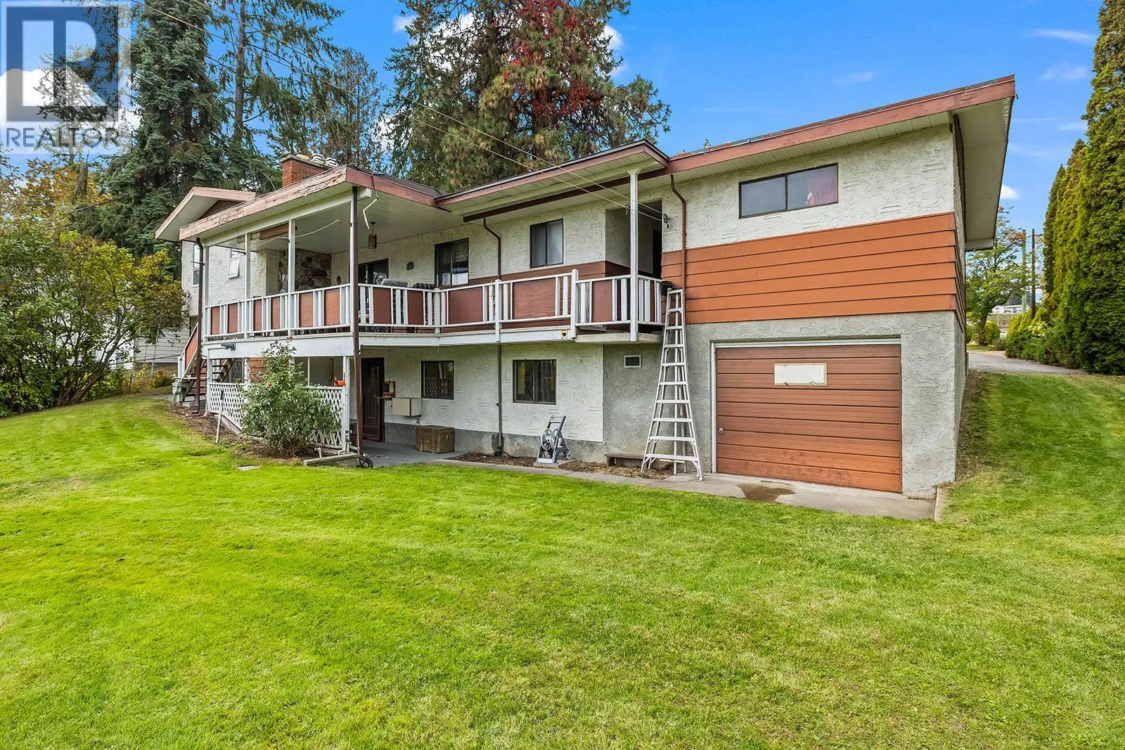 11291 Okanagan Centre Road E