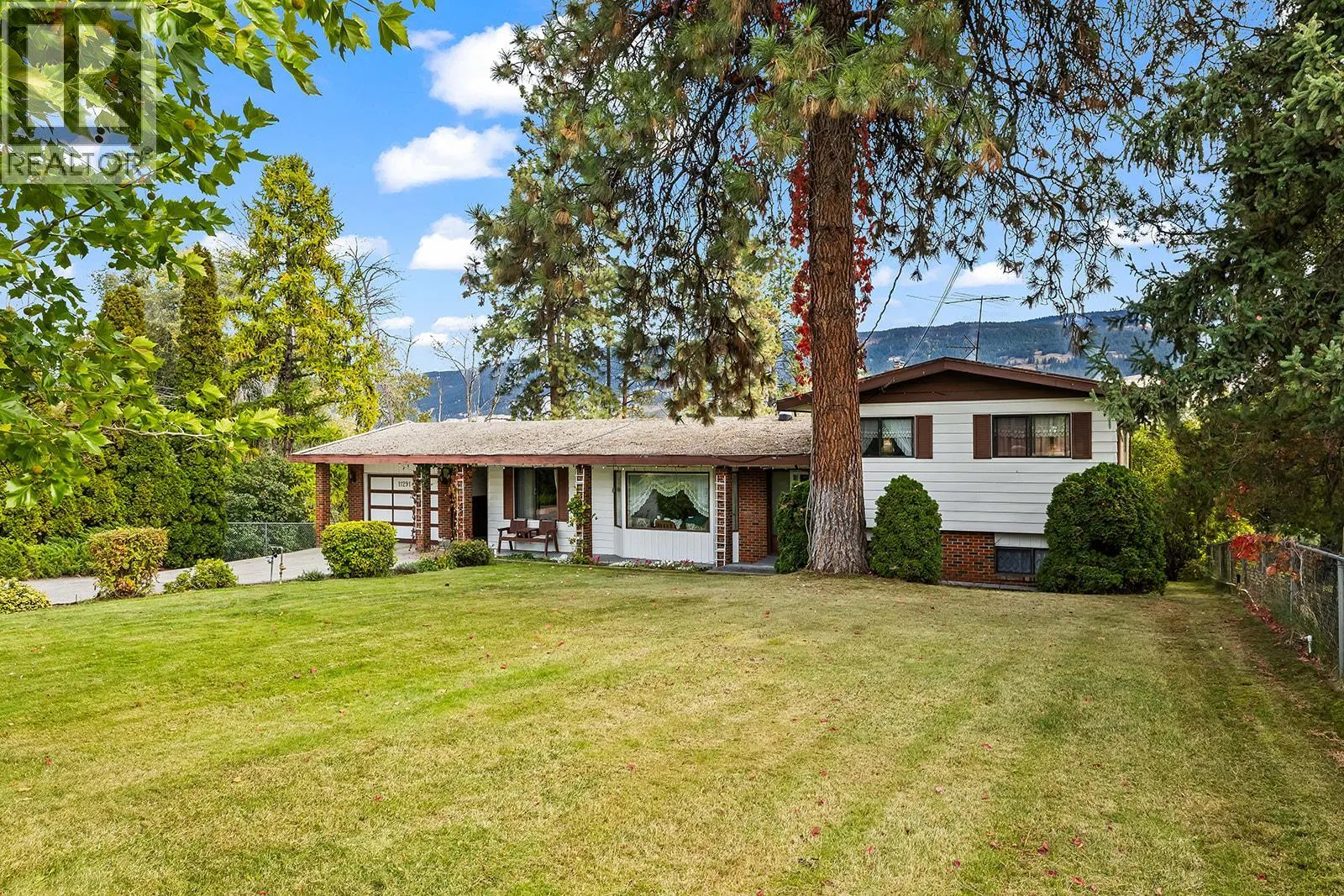 11291 Okanagan Centre Road E