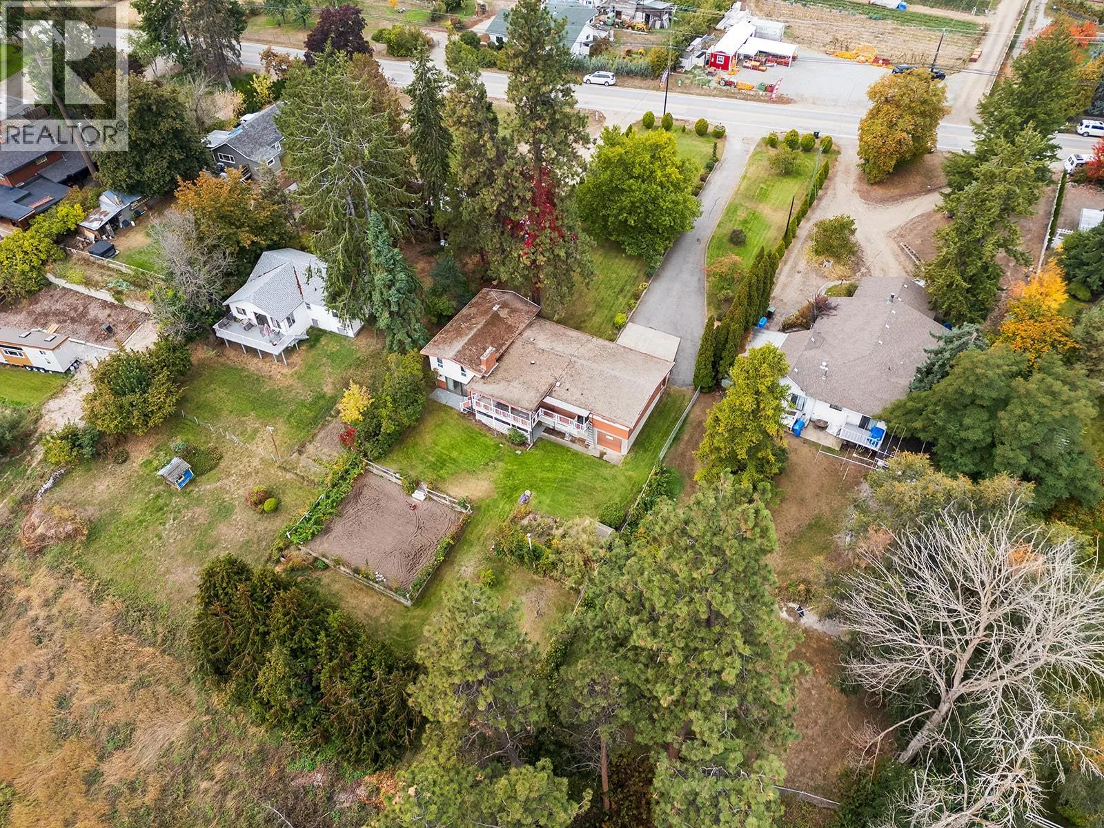 11291 Okanagan Centre Road E