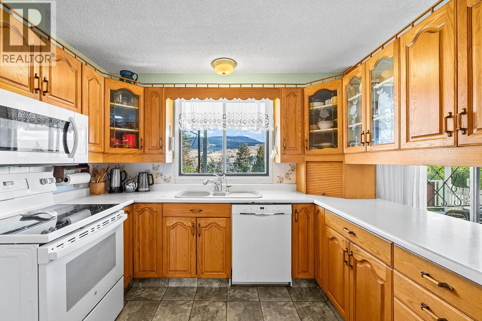 11291 Okanagan Centre Road E