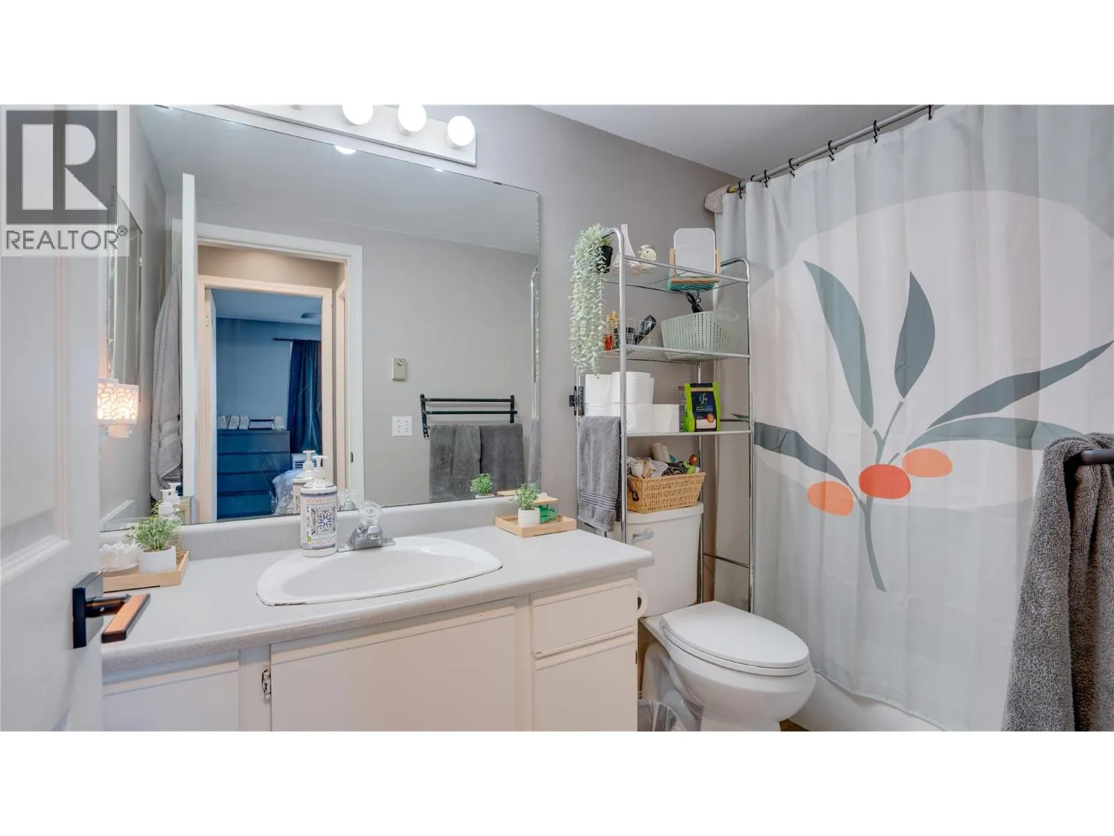 1041 Middleton Way Unit# 105