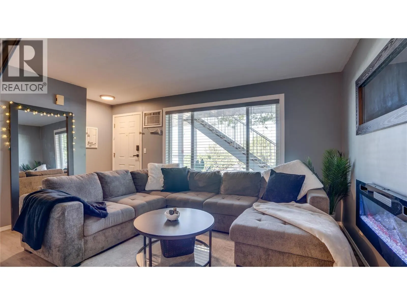 1041 Middleton Way Unit# 105