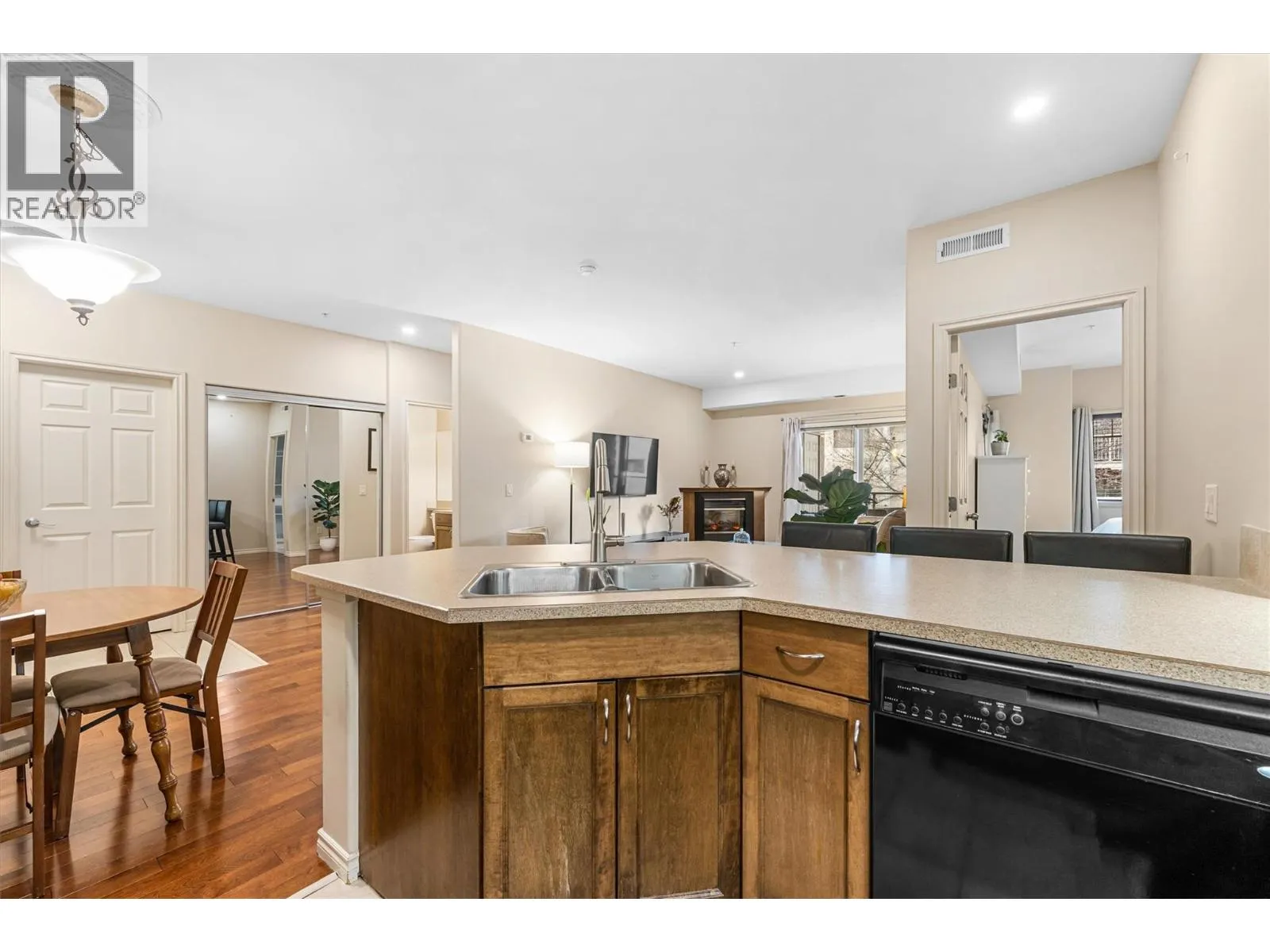 1007 Harvey Avenue Unit# 206