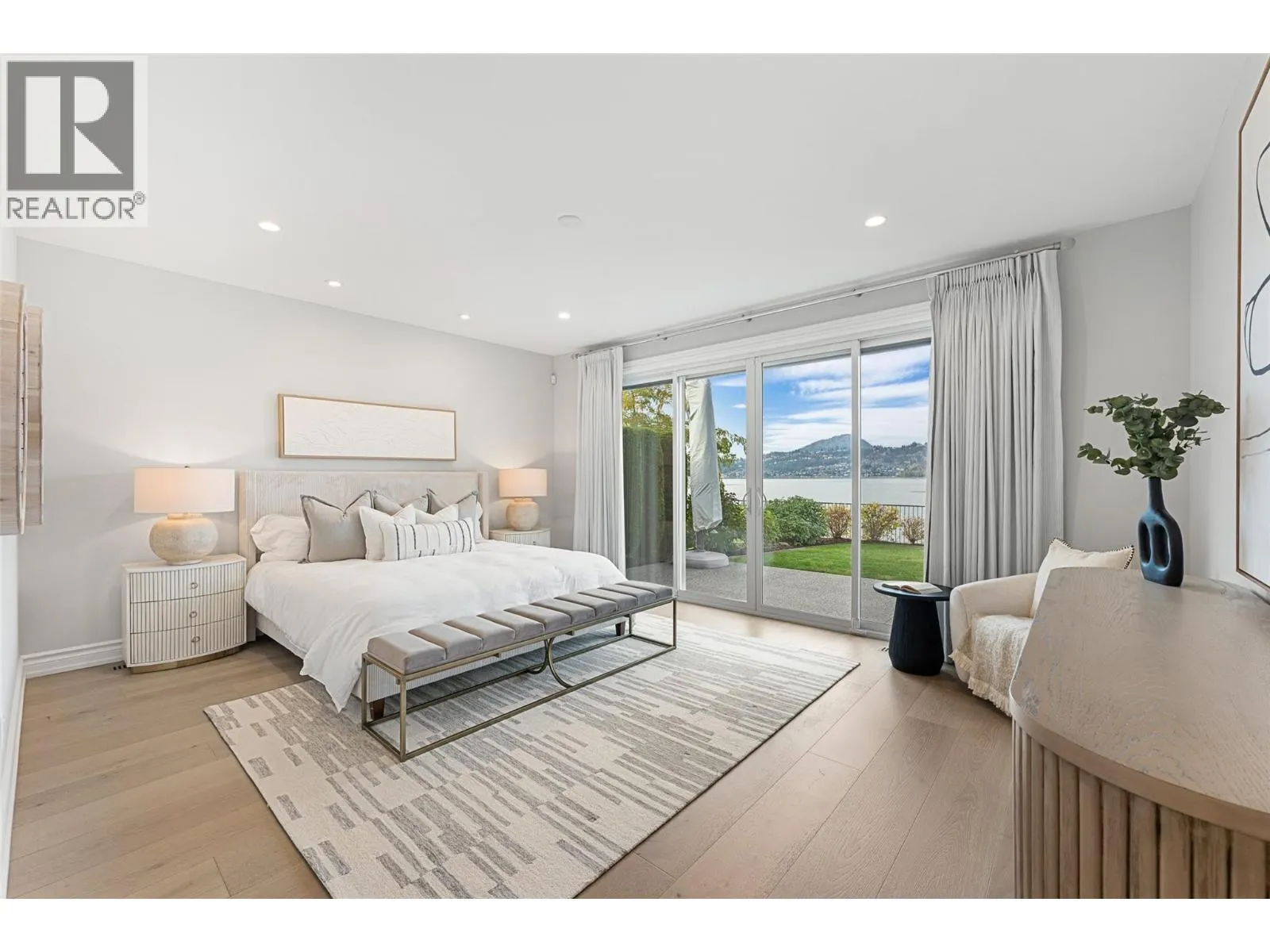 2368 Abbott Street Unit# 9