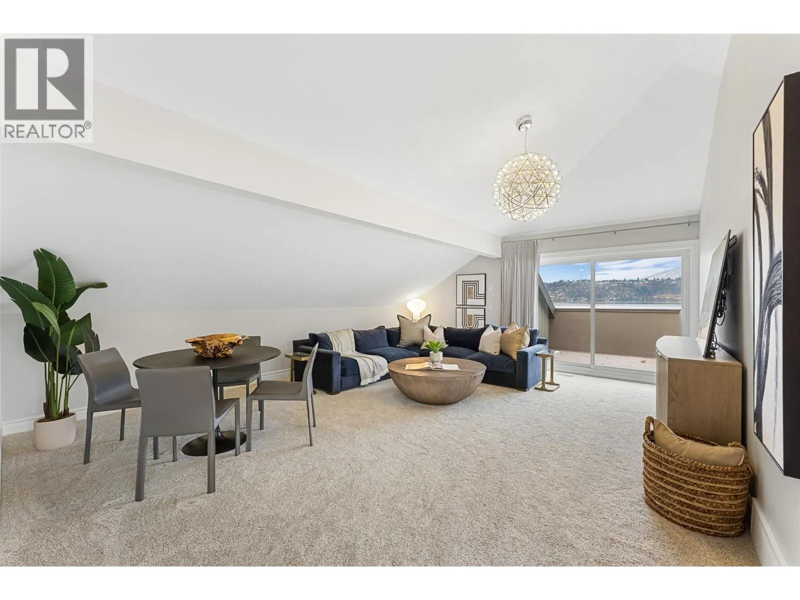 2368 Abbott Street Unit# 9