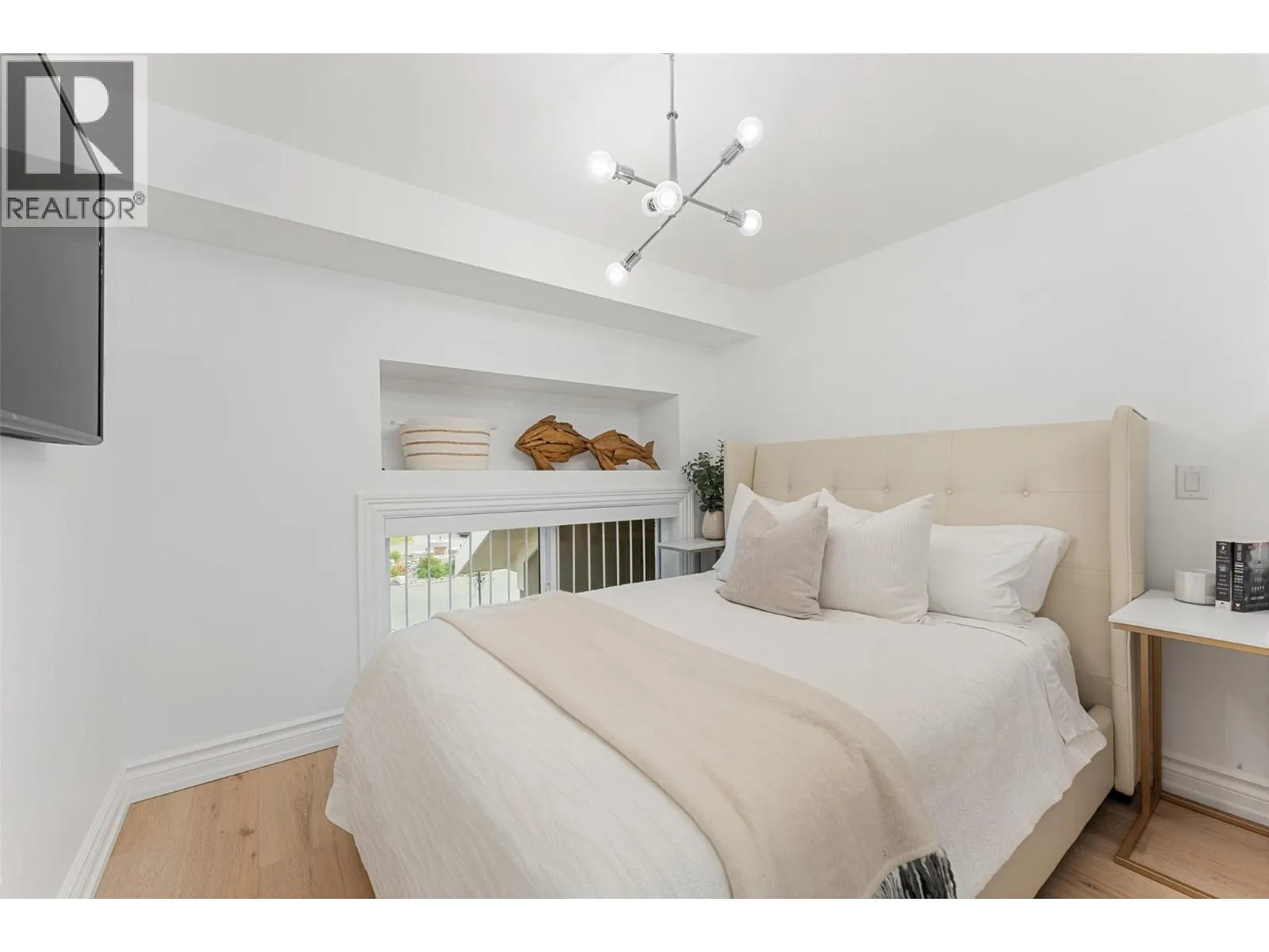 2368 Abbott Street Unit# 9