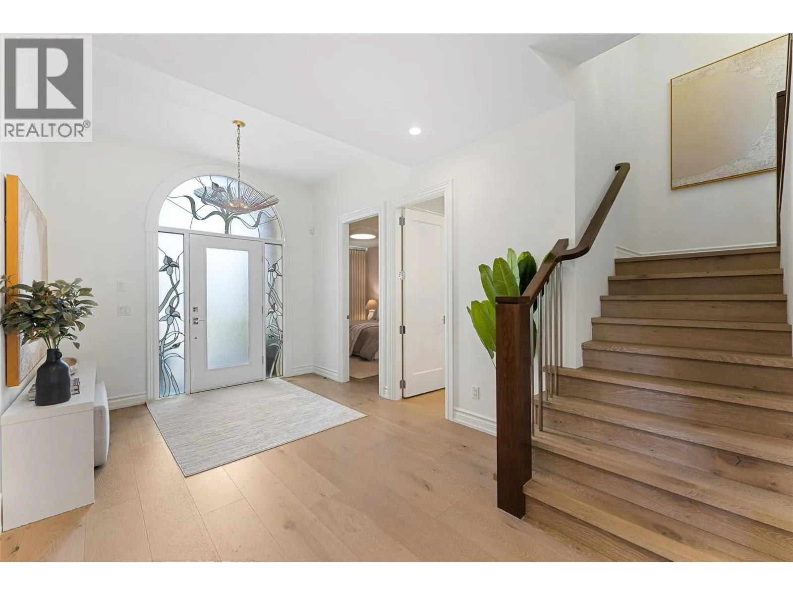 2368 Abbott Street Unit# 9