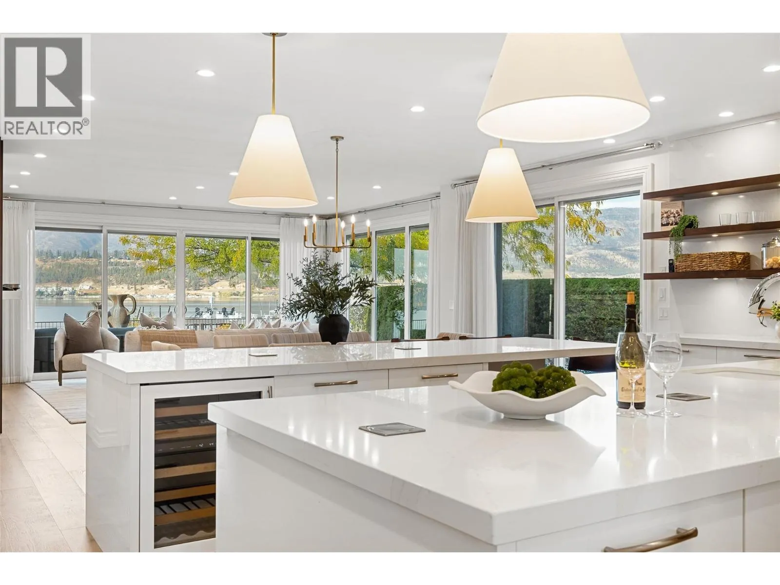 2368 Abbott Street Unit# 9