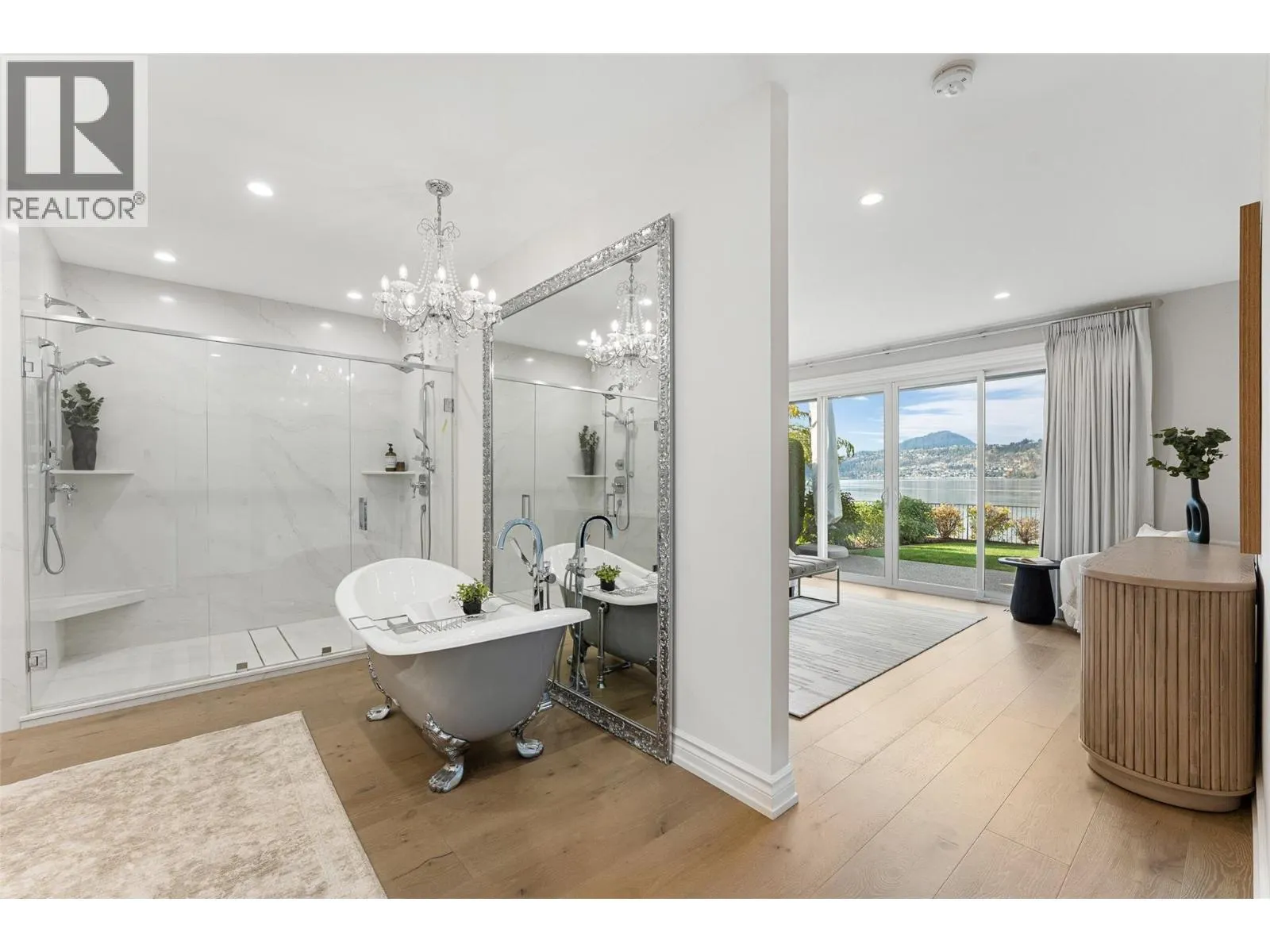 2368 Abbott Street Unit# 9