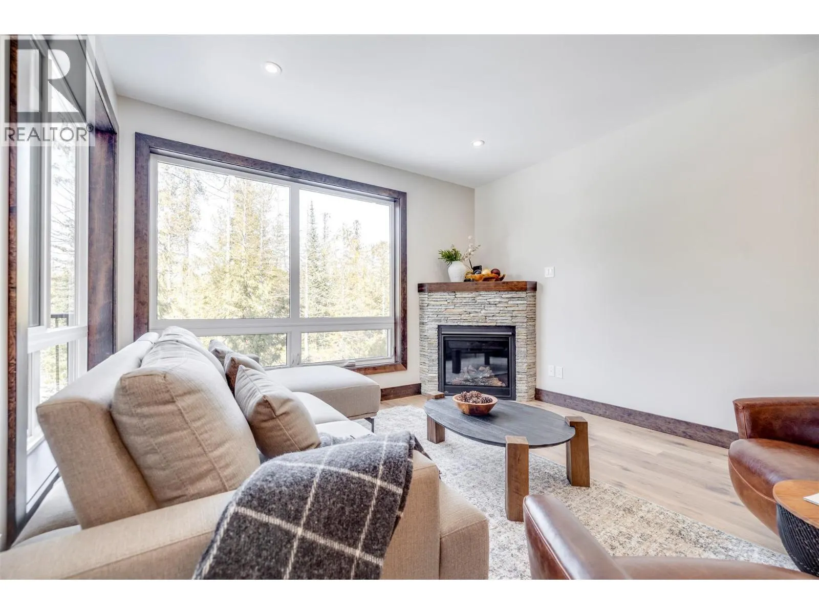 4576 Timberline Crescent Unit# 38