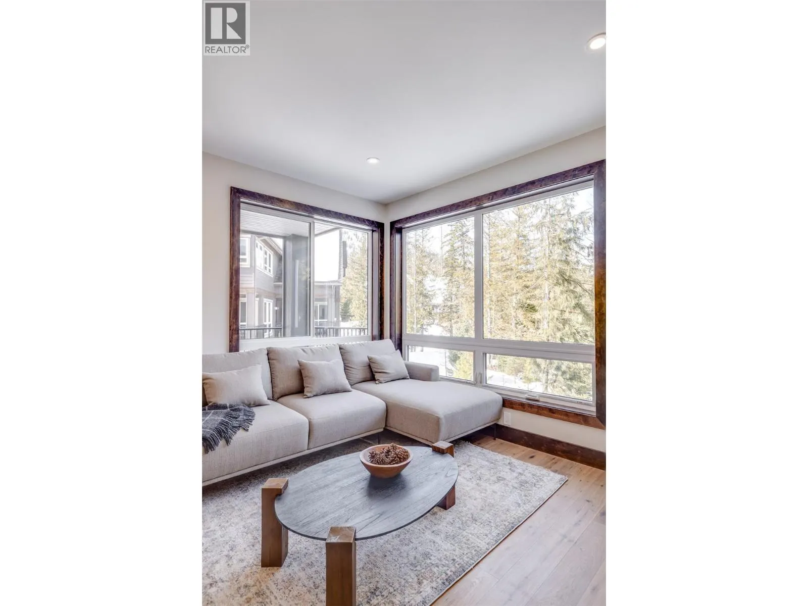 4576 Timberline Crescent Unit# 38