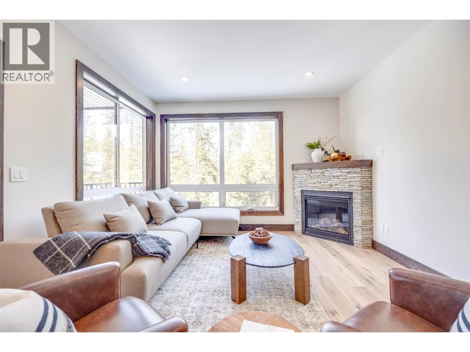 4576 Timberline Crescent Unit# 38