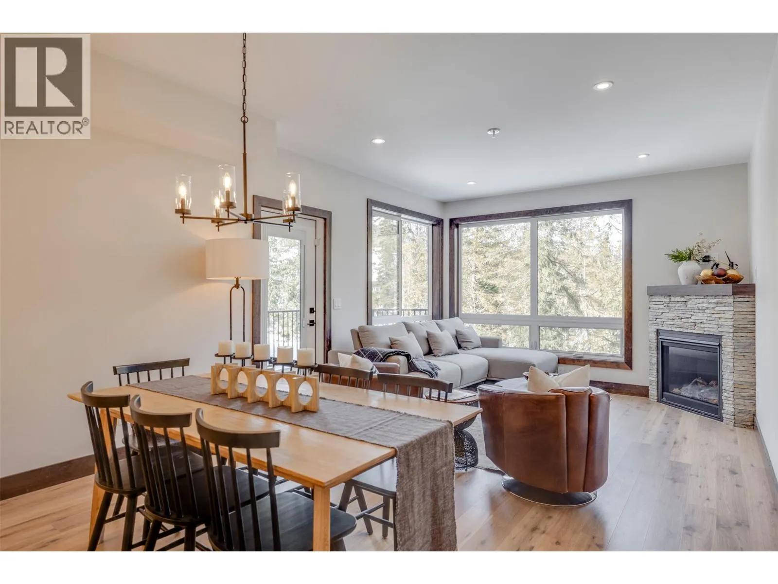 4576 Timberline Crescent Unit# 38