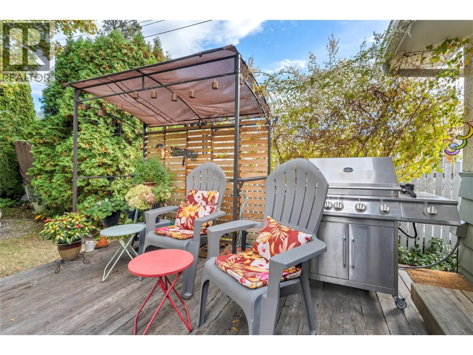 956 Kilwinning Street