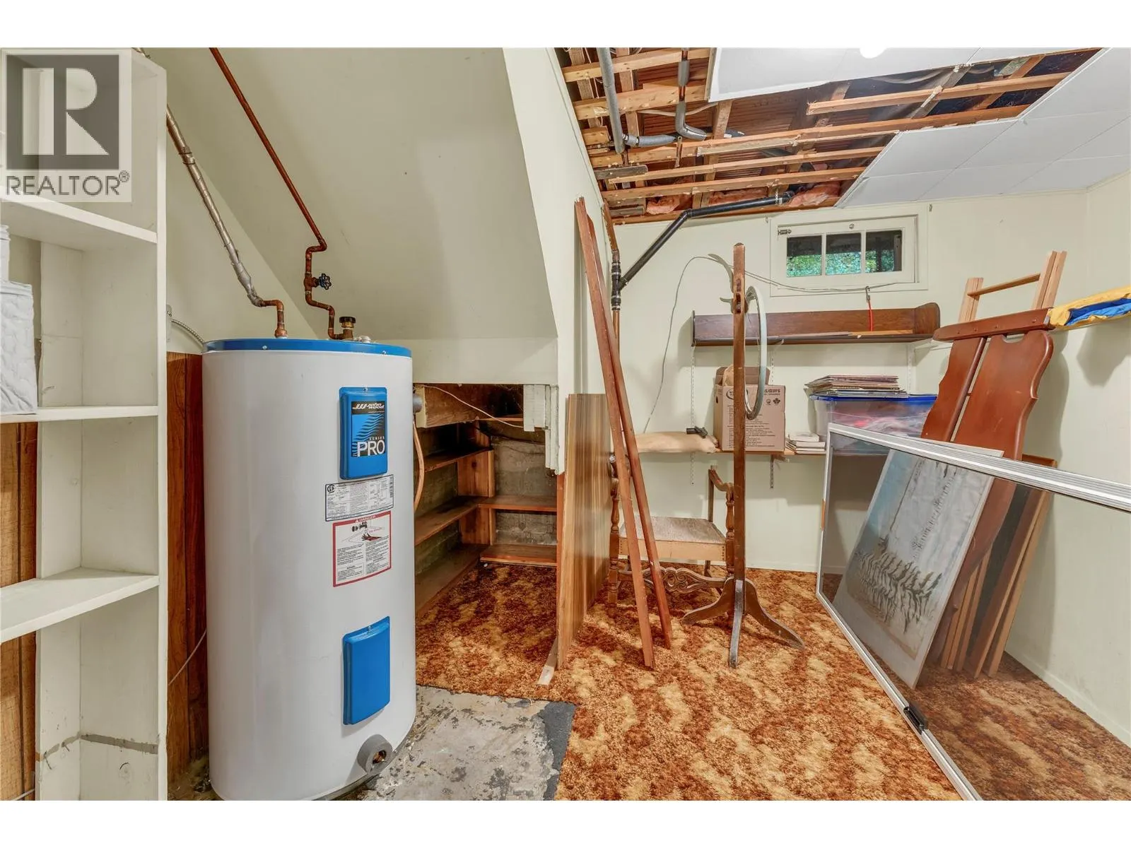 956 Kilwinning Street