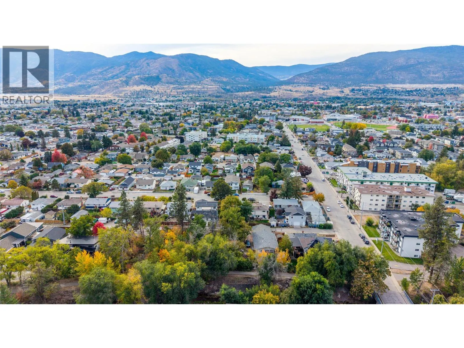 956 Kilwinning Street