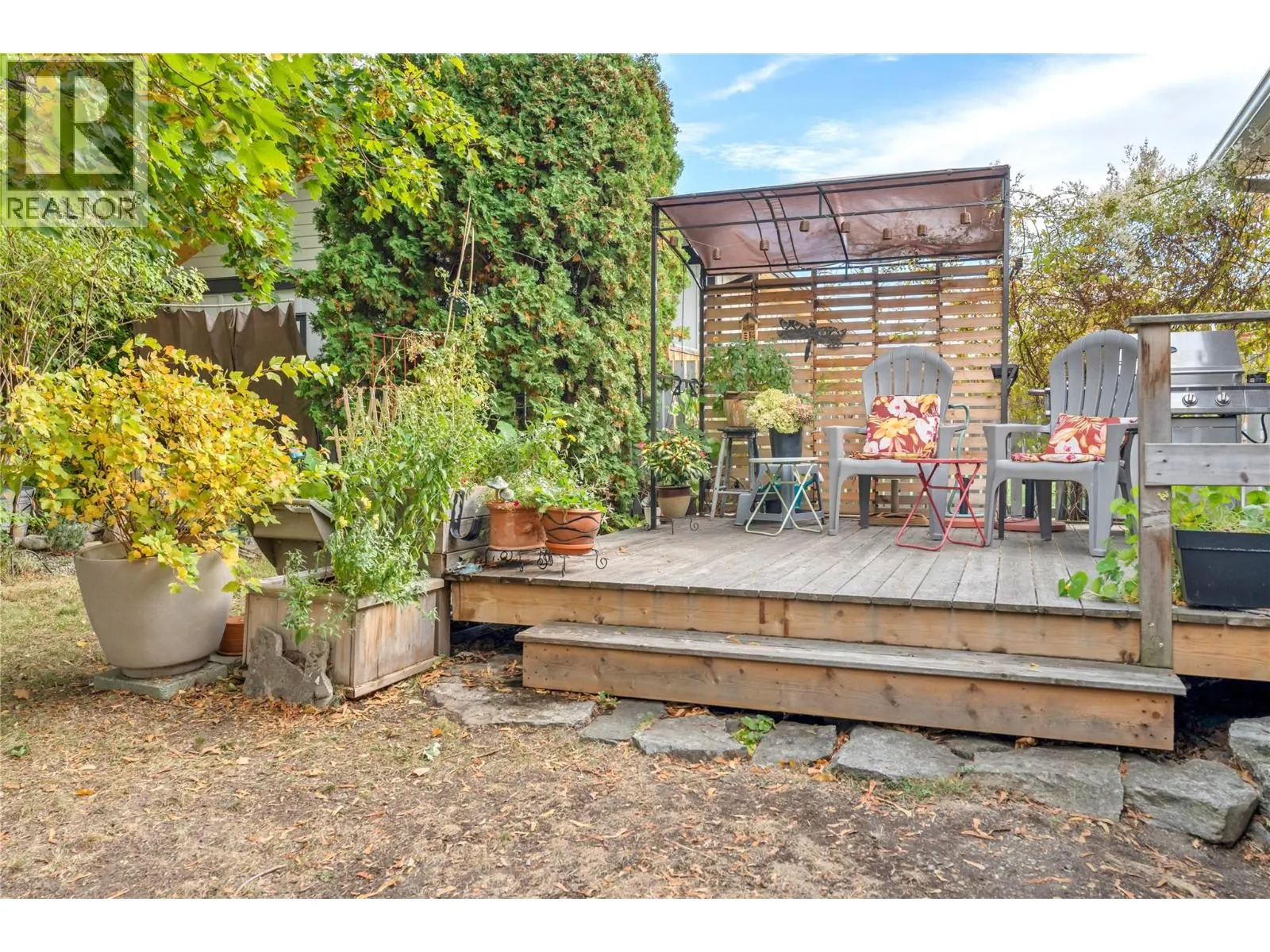 956 Kilwinning Street