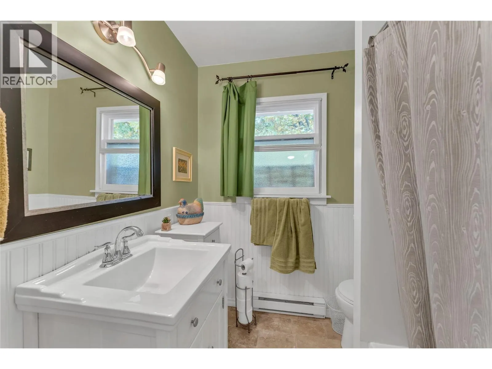 956 Kilwinning Street