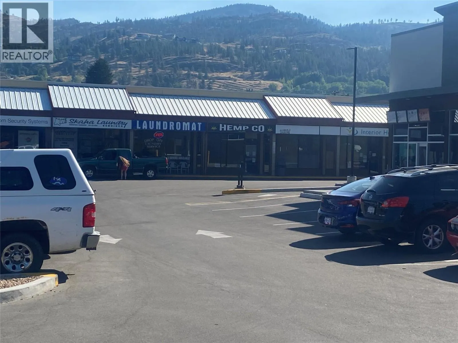 3042 Skaha Lake Road