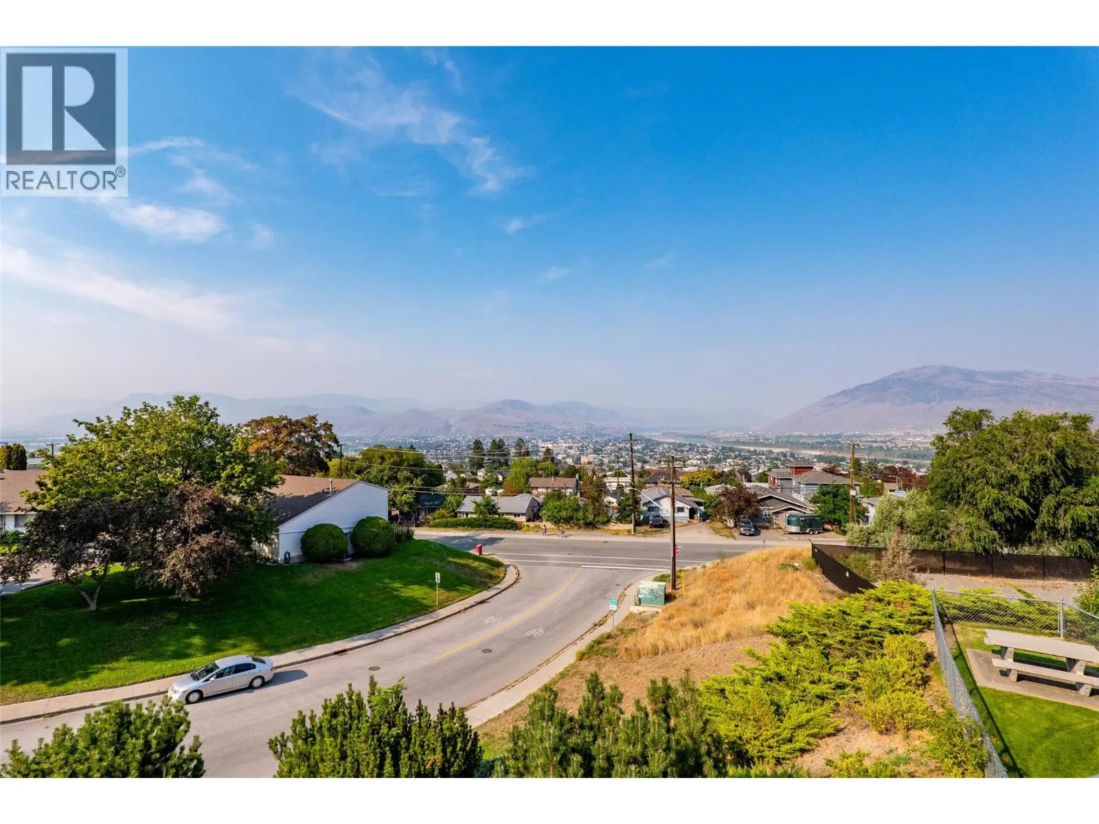 445 DALGLEISH Drive Unit# 10