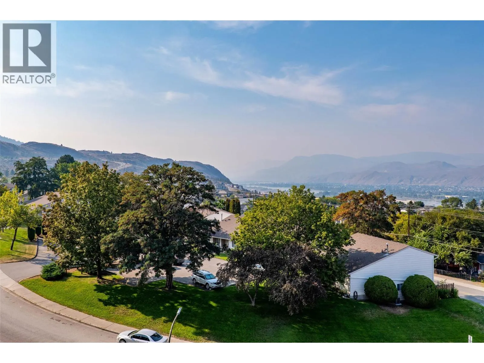 445 DALGLEISH Drive Unit# 10