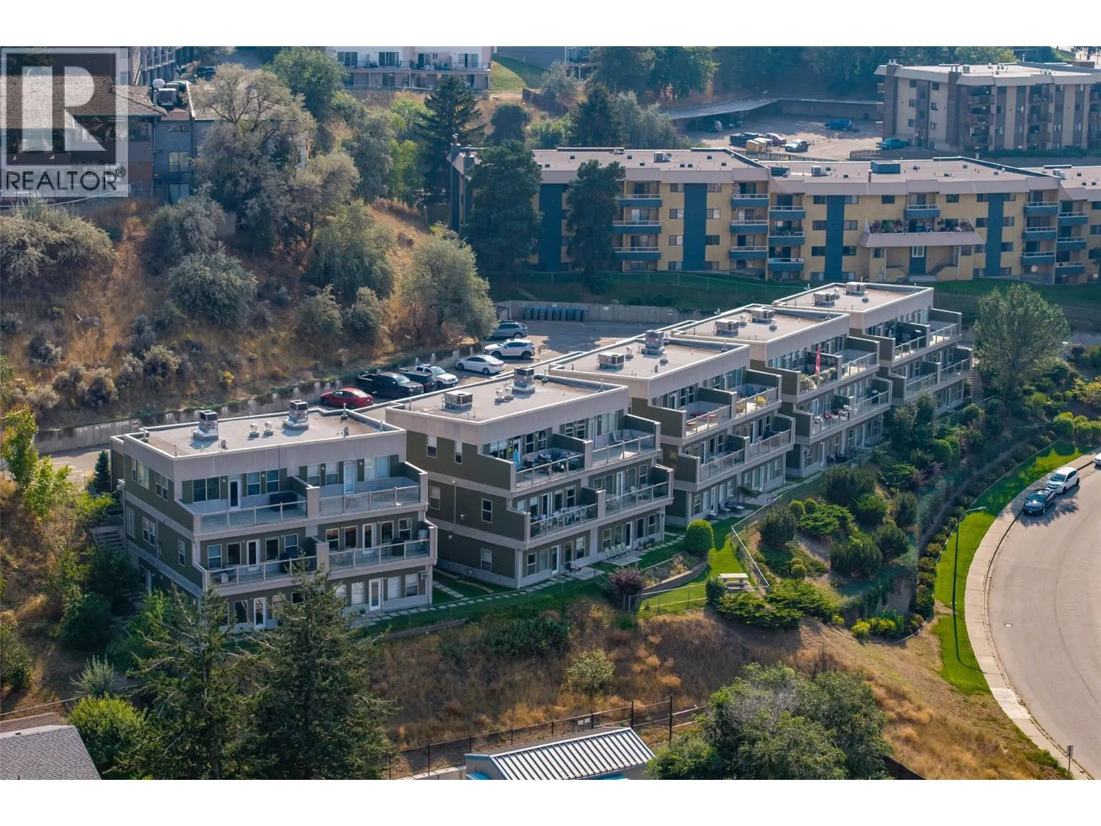 445 DALGLEISH Drive Unit# 10