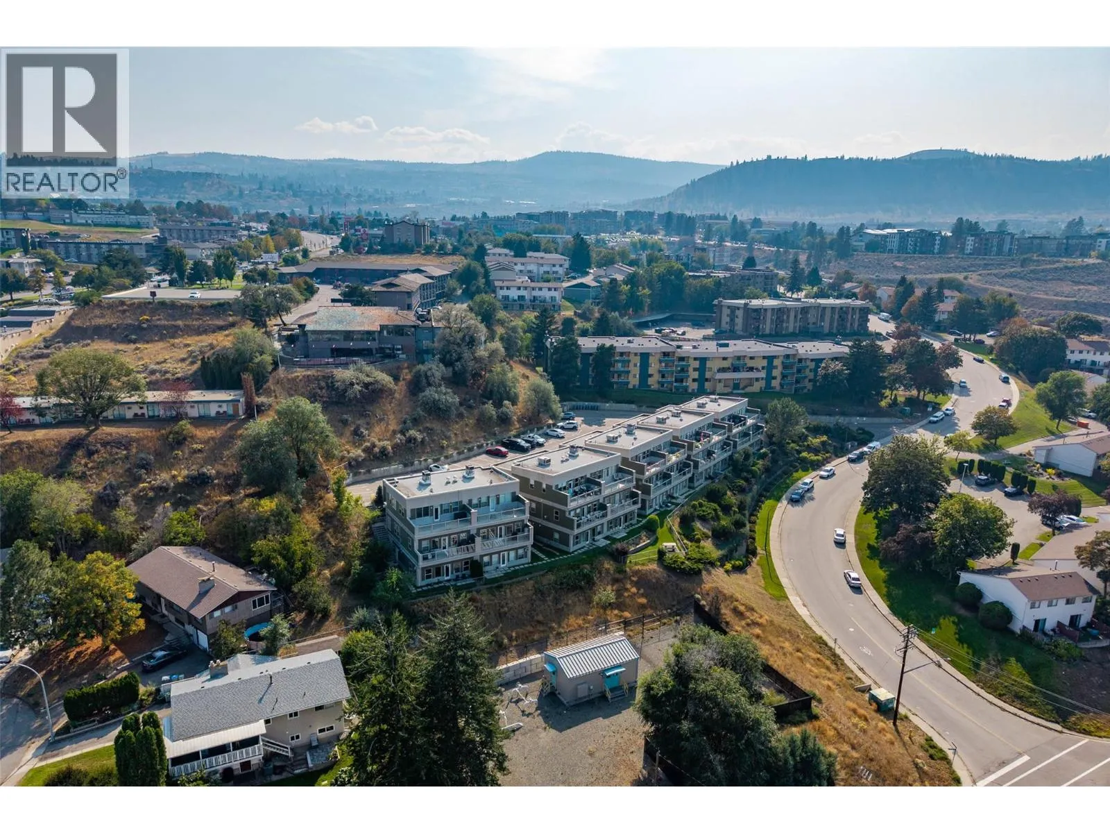 445 DALGLEISH Drive Unit# 10