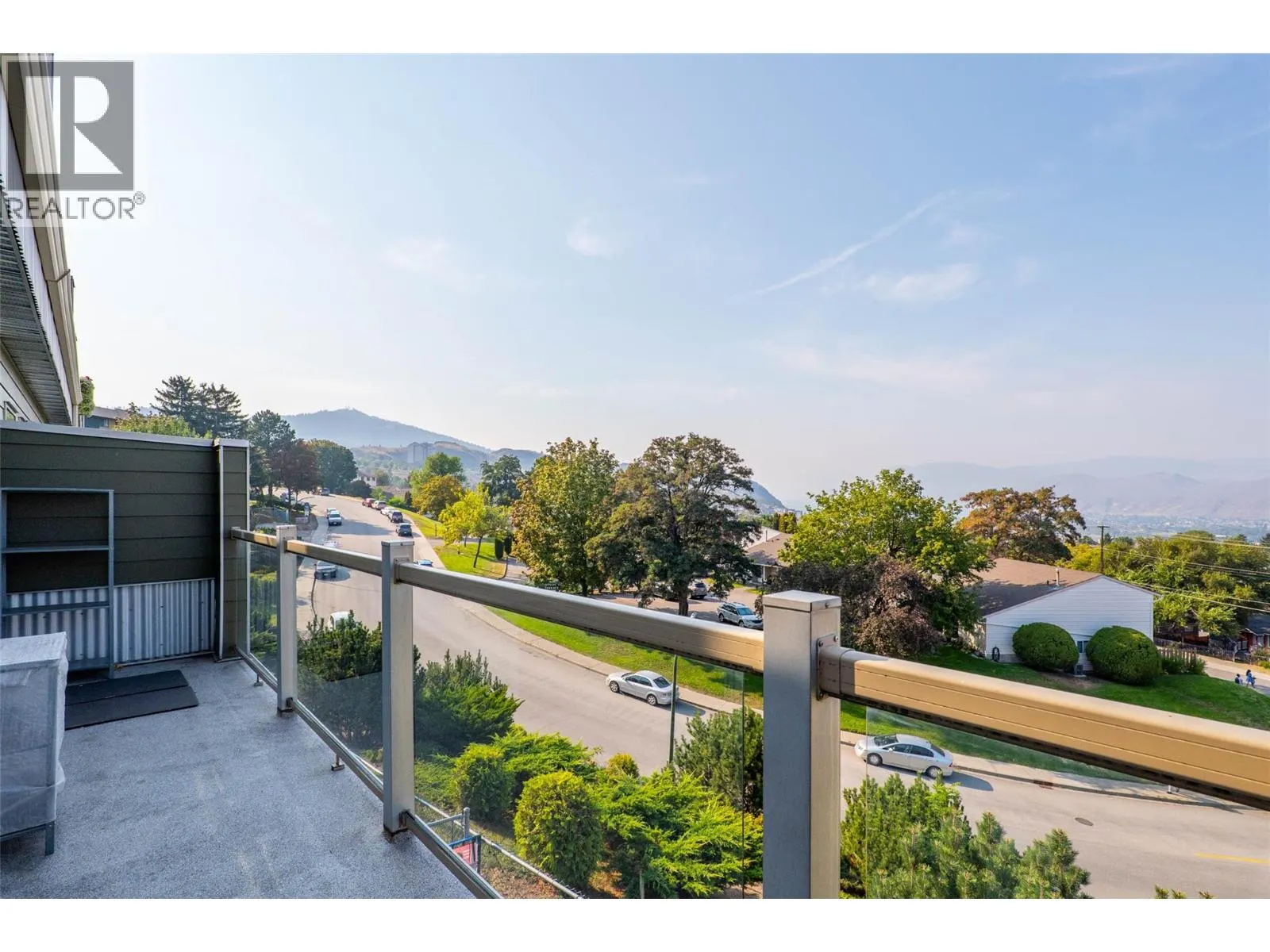 445 DALGLEISH Drive Unit# 10