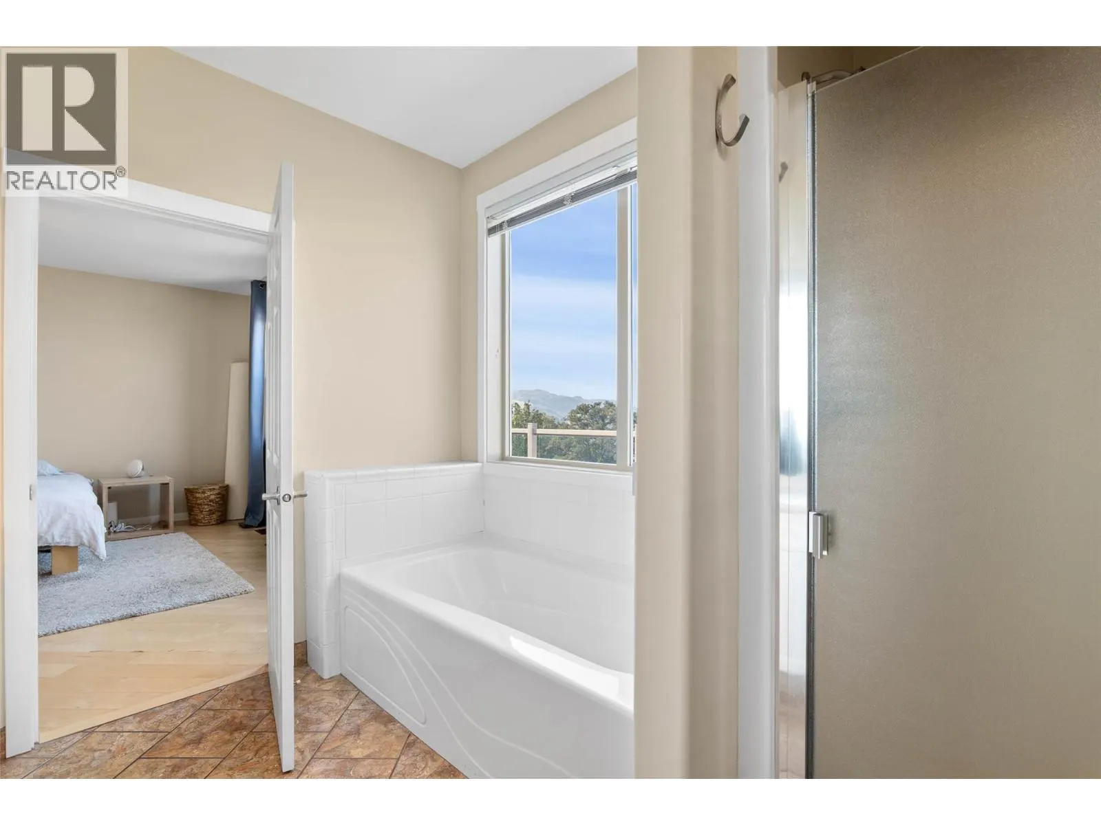 445 DALGLEISH Drive Unit# 10