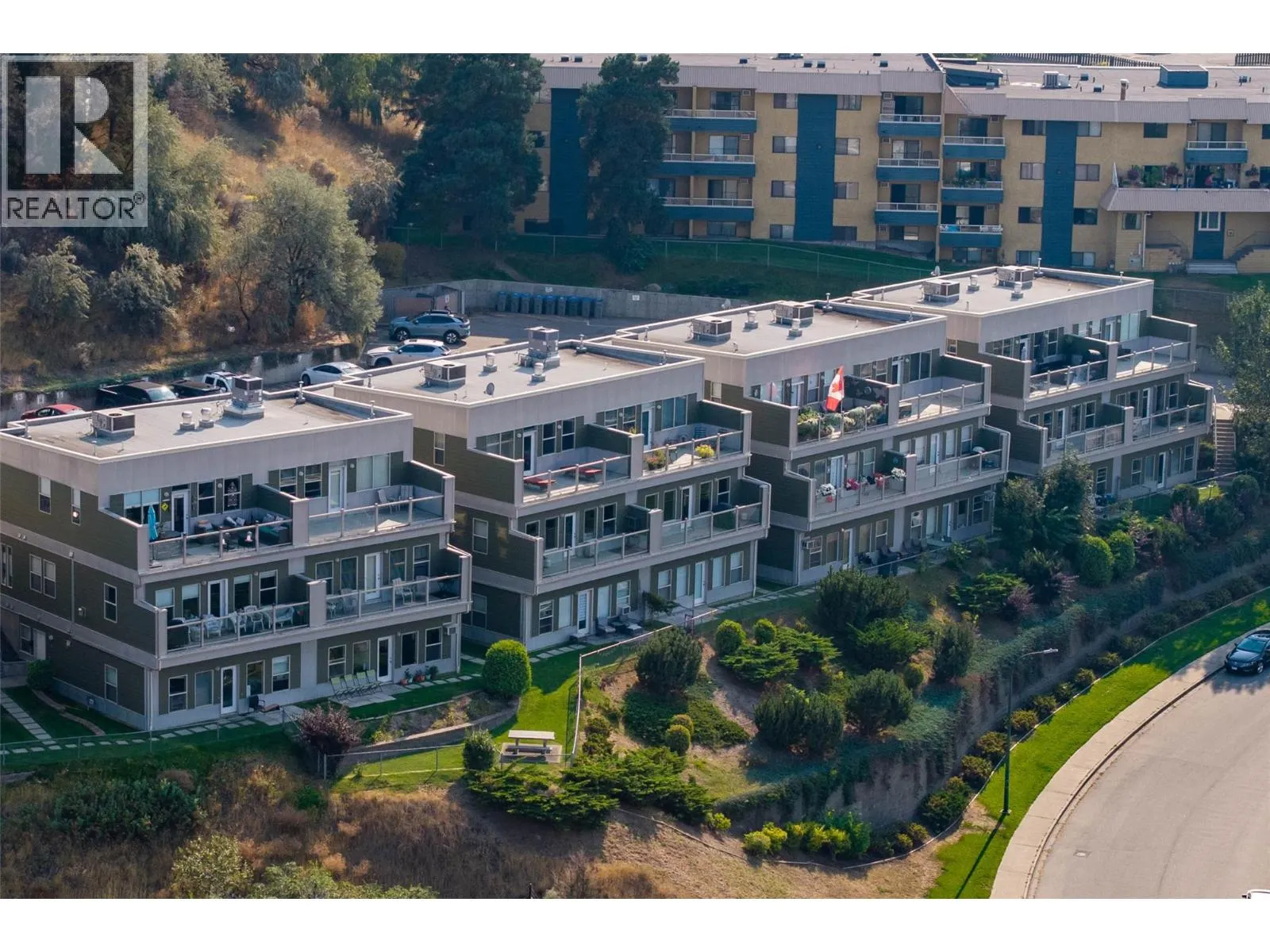 445 DALGLEISH Drive Unit# 10