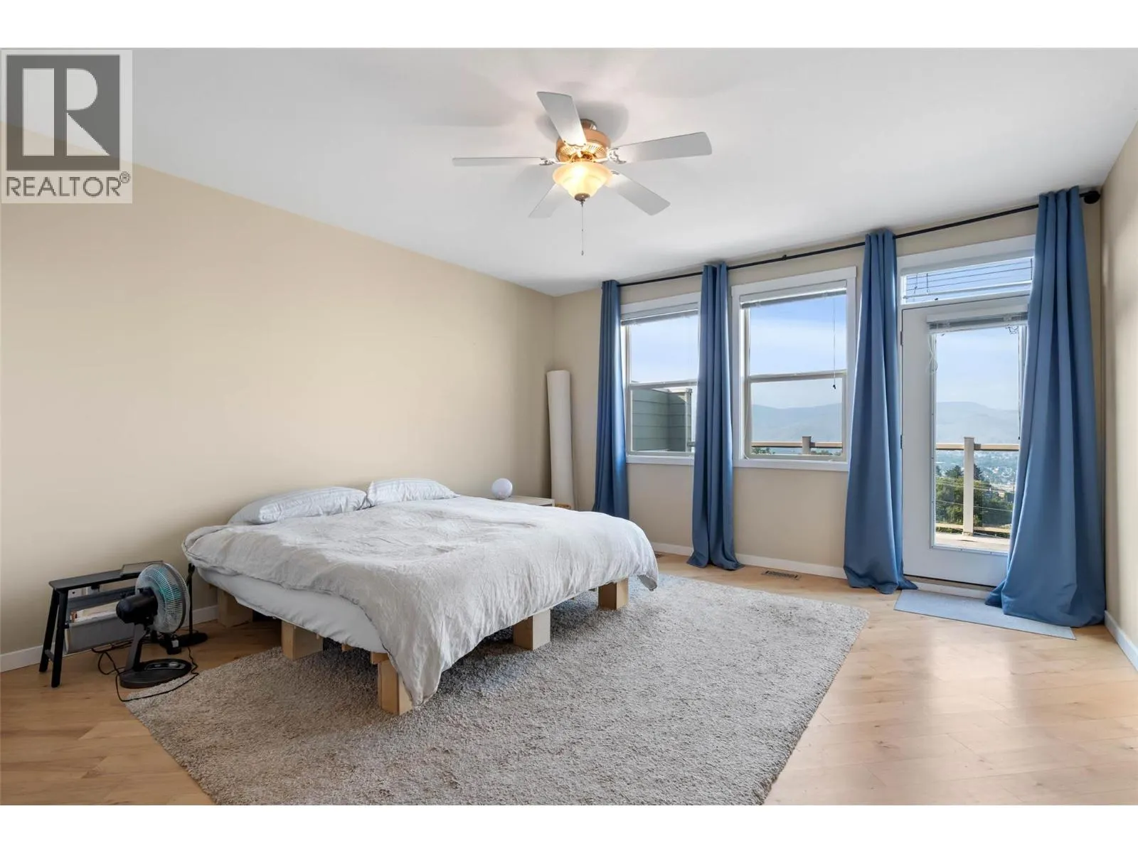 445 DALGLEISH Drive Unit# 10