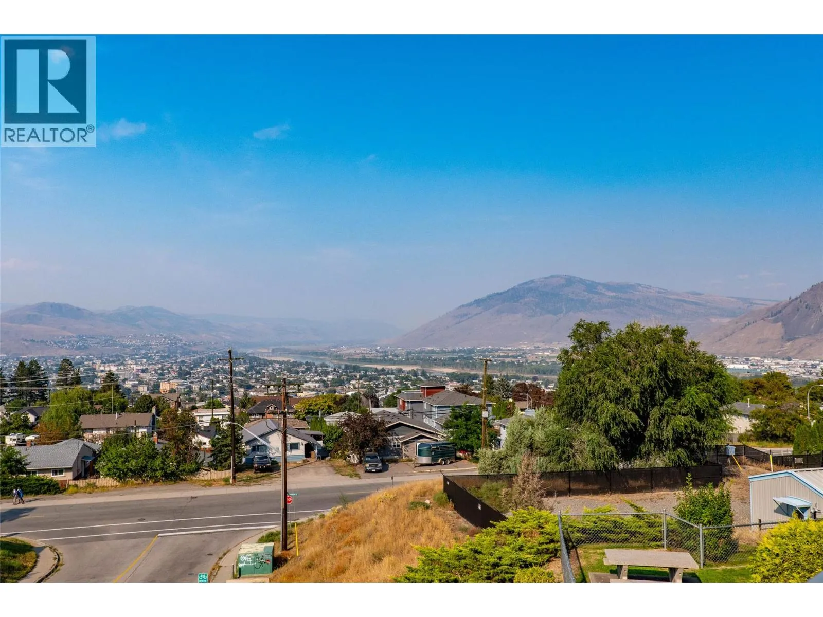 445 DALGLEISH Drive Unit# 10