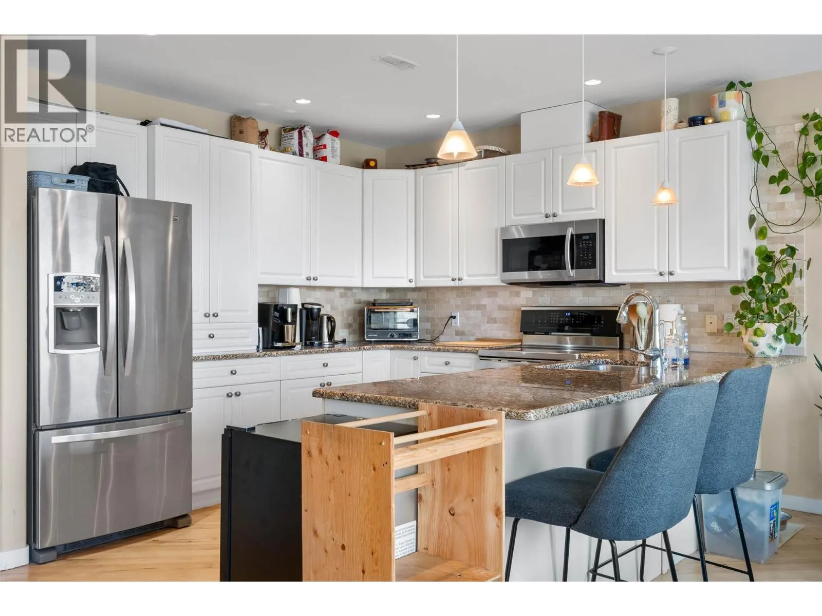 445 DALGLEISH Drive Unit# 10