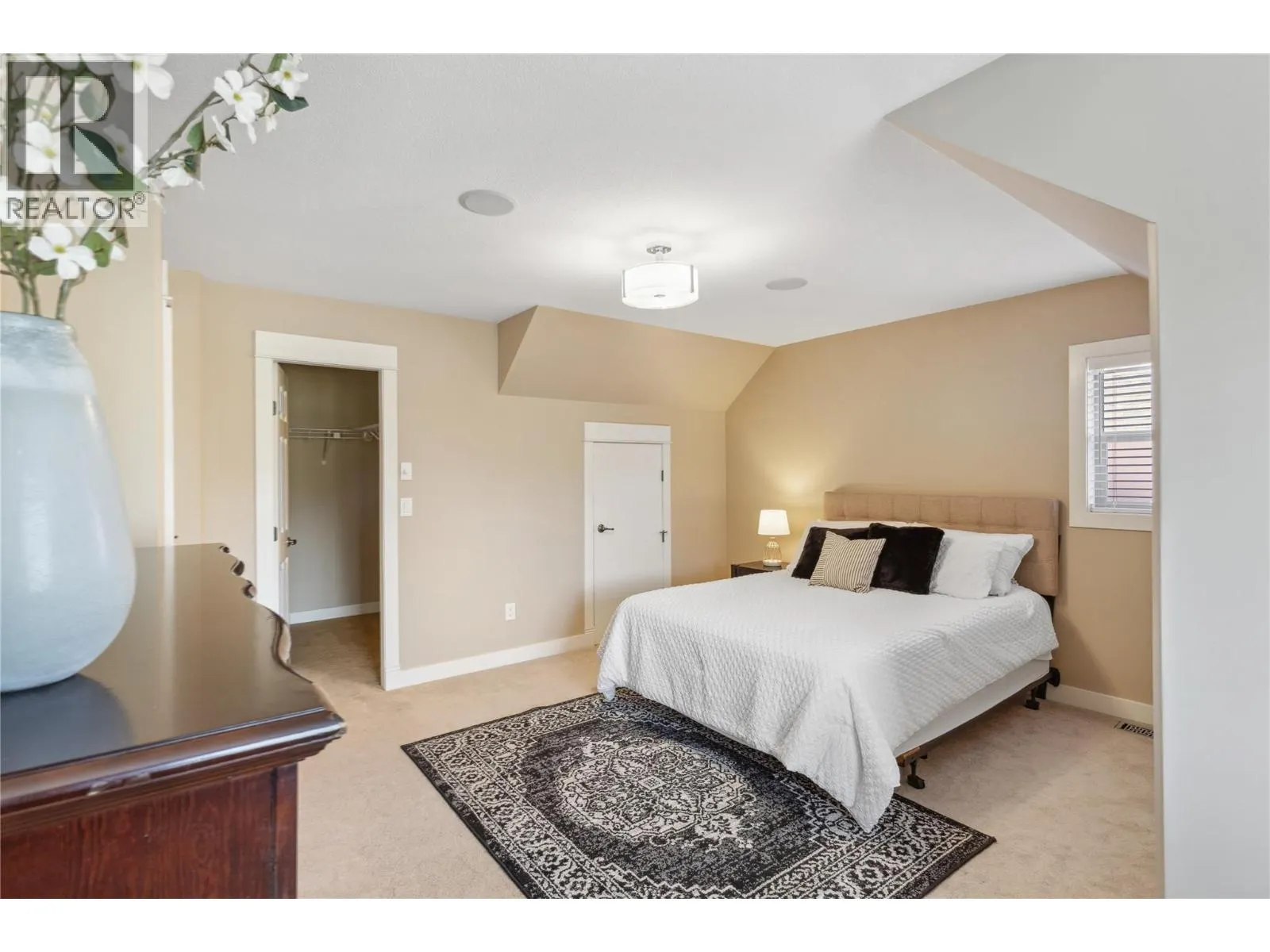 5575 Highway 6 Highway