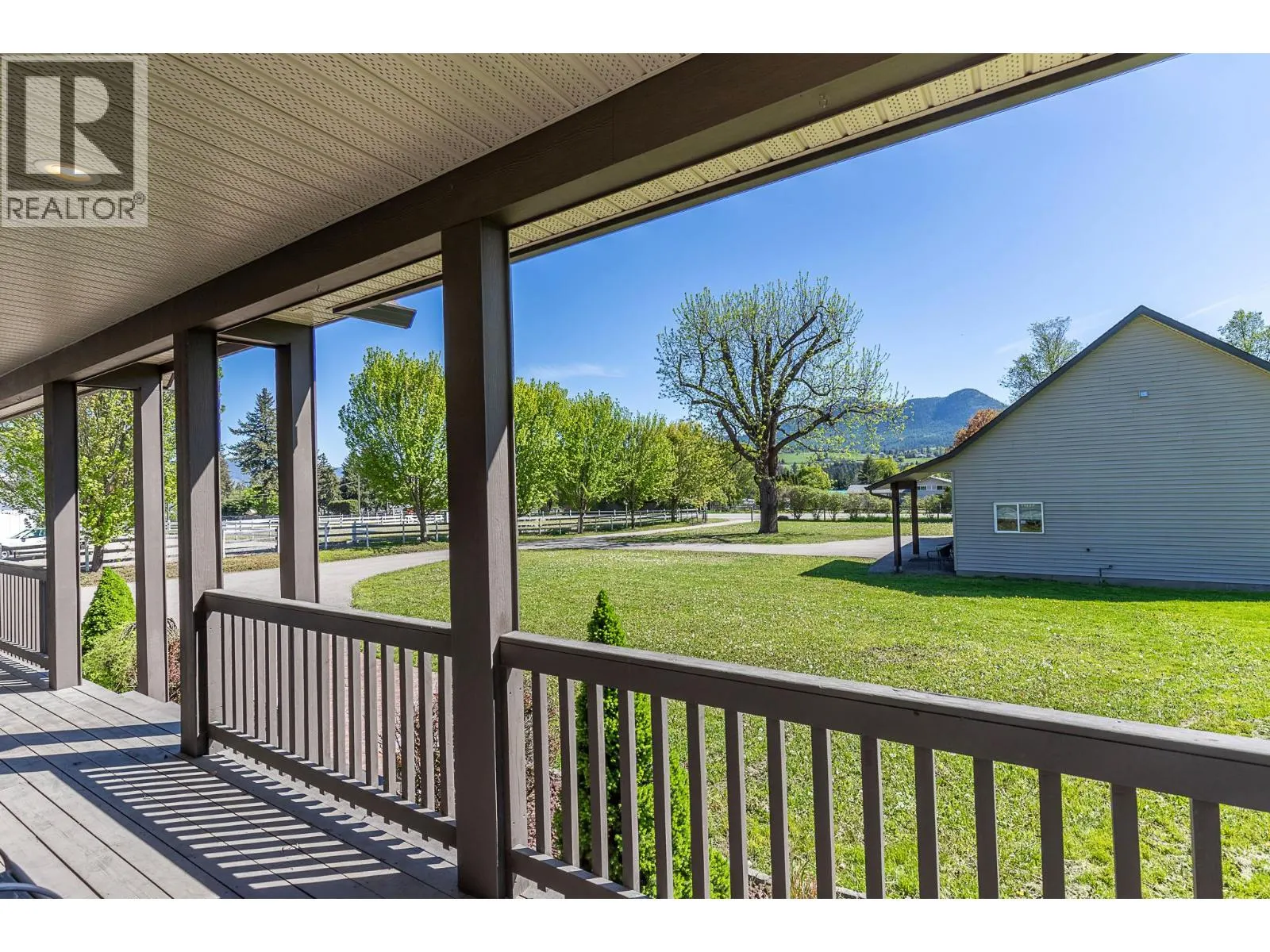 5575 Highway 6 Highway