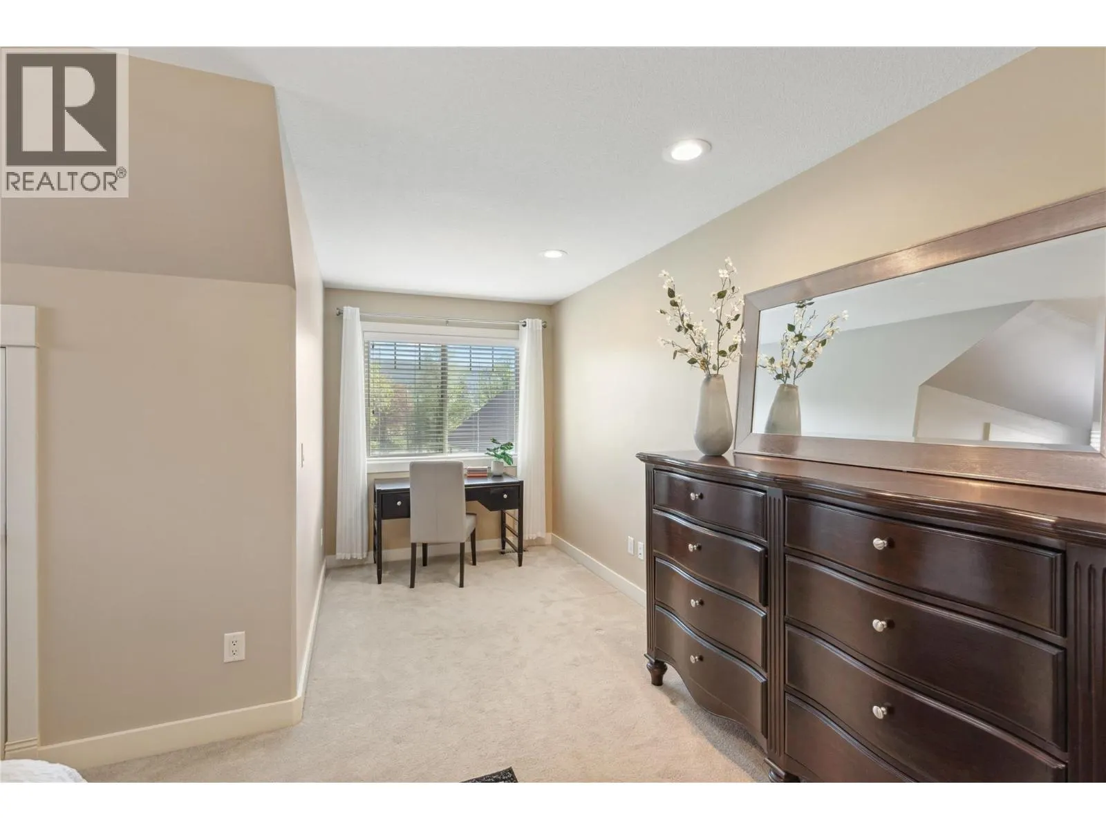 5575 Highway 6 Highway