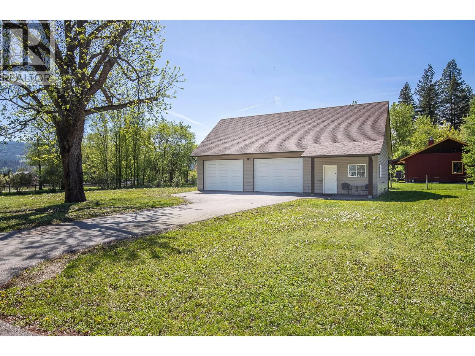 5575 Highway 6 Highway