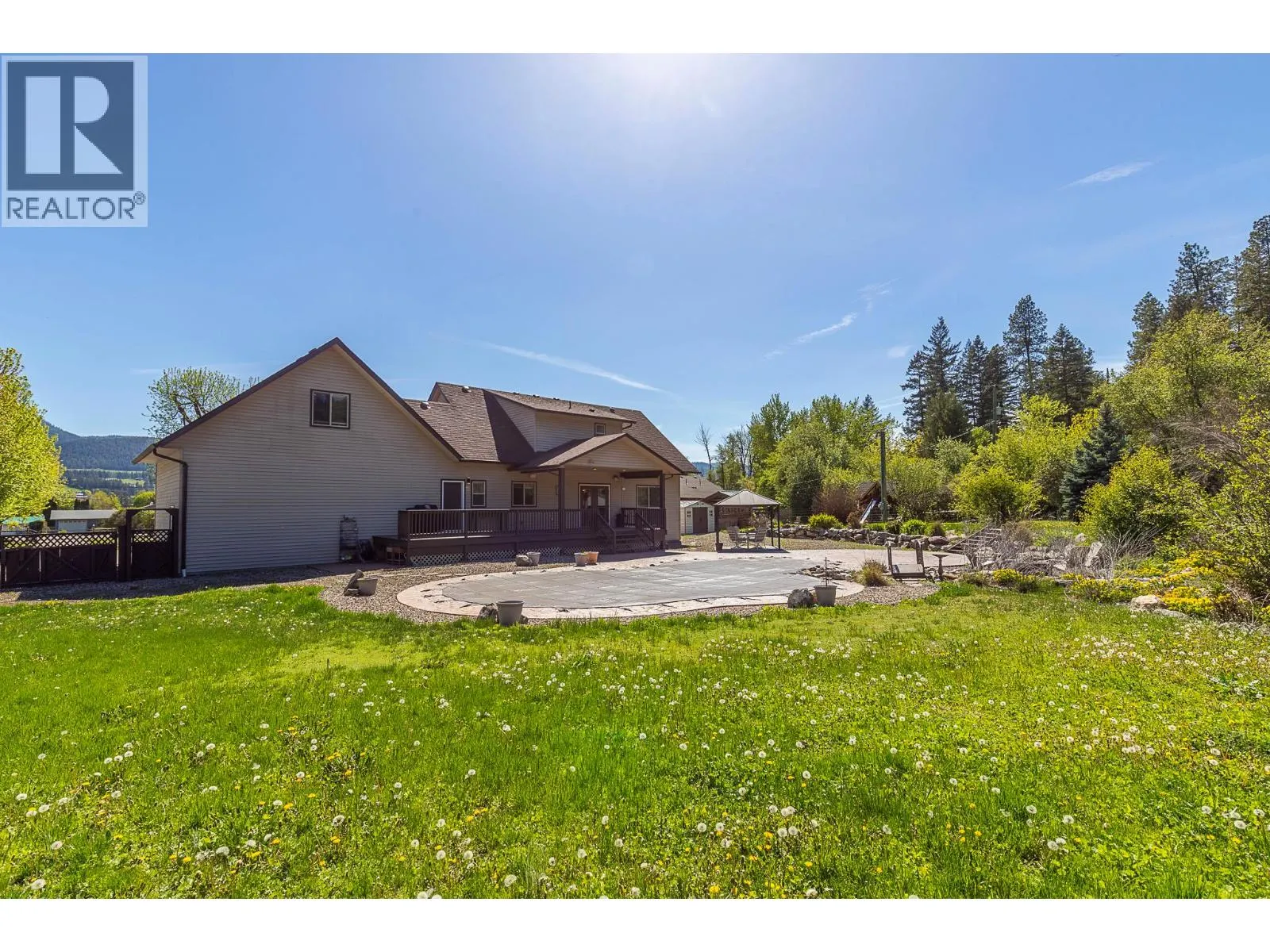 5575 Highway 6 Highway