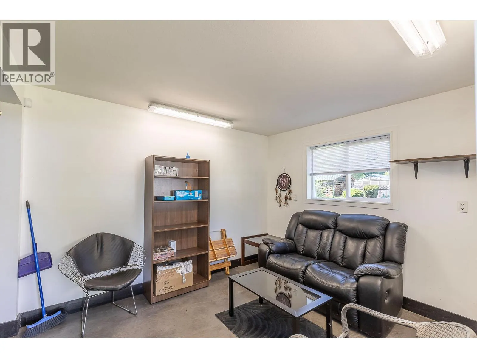 5575 Highway 6 Highway