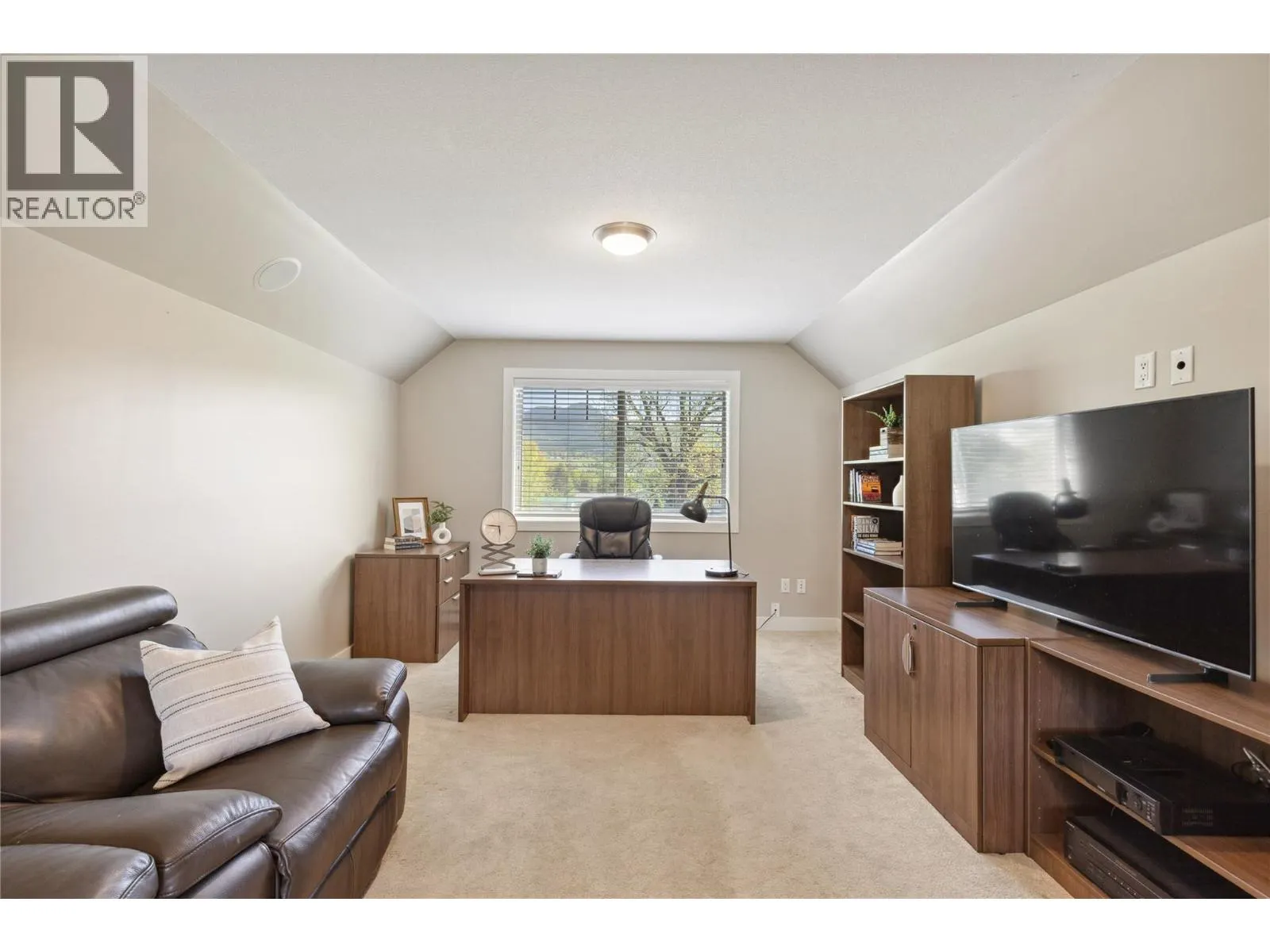 5575 Highway 6 Highway