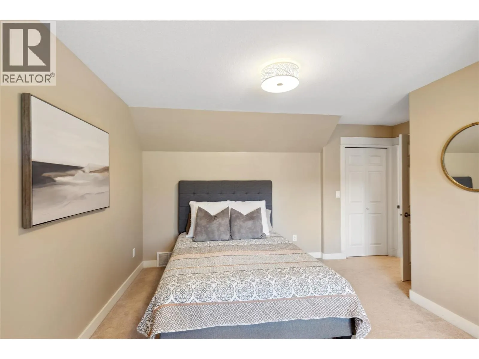 5575 Highway 6 Highway