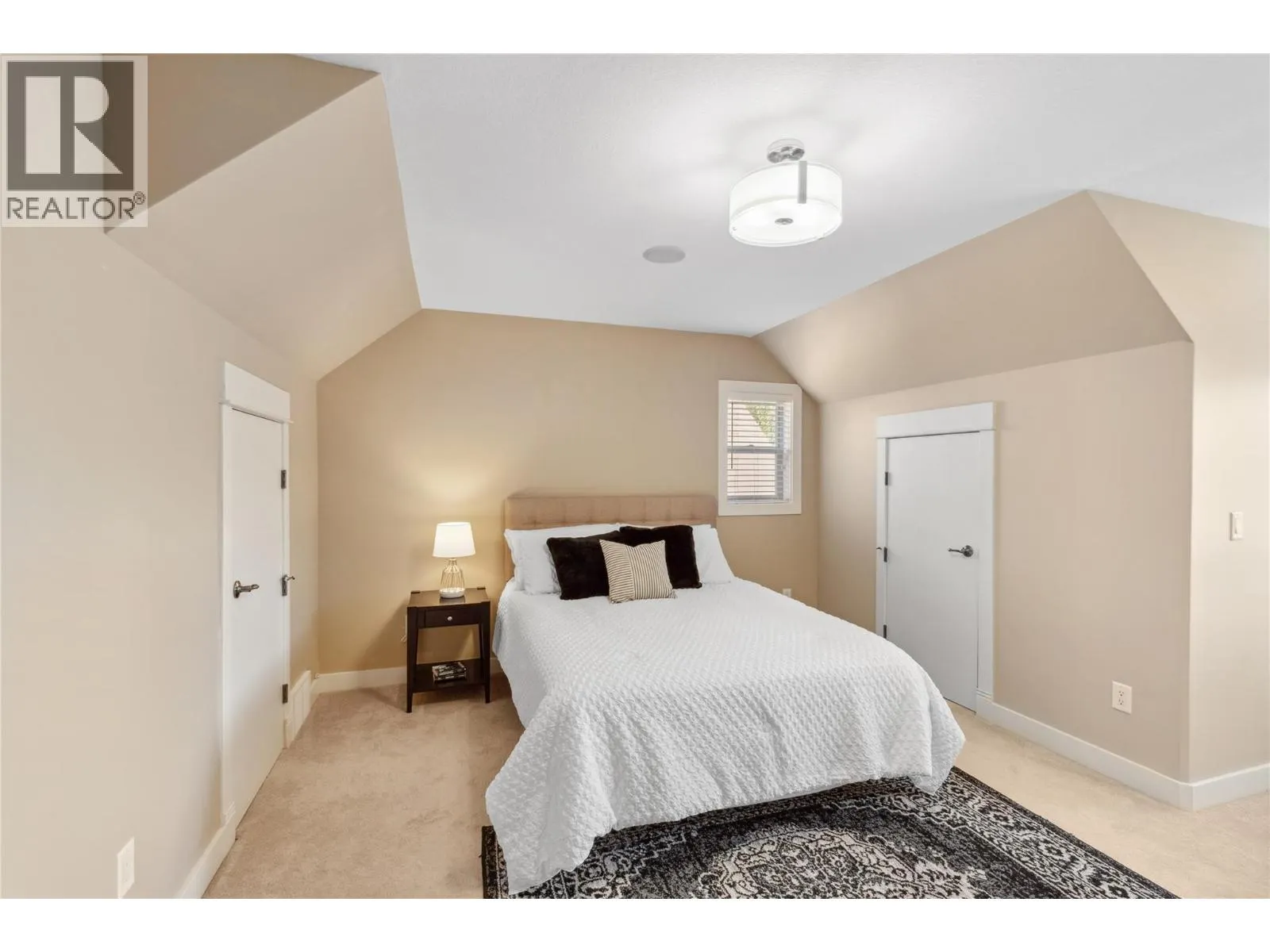 5575 Highway 6 Highway