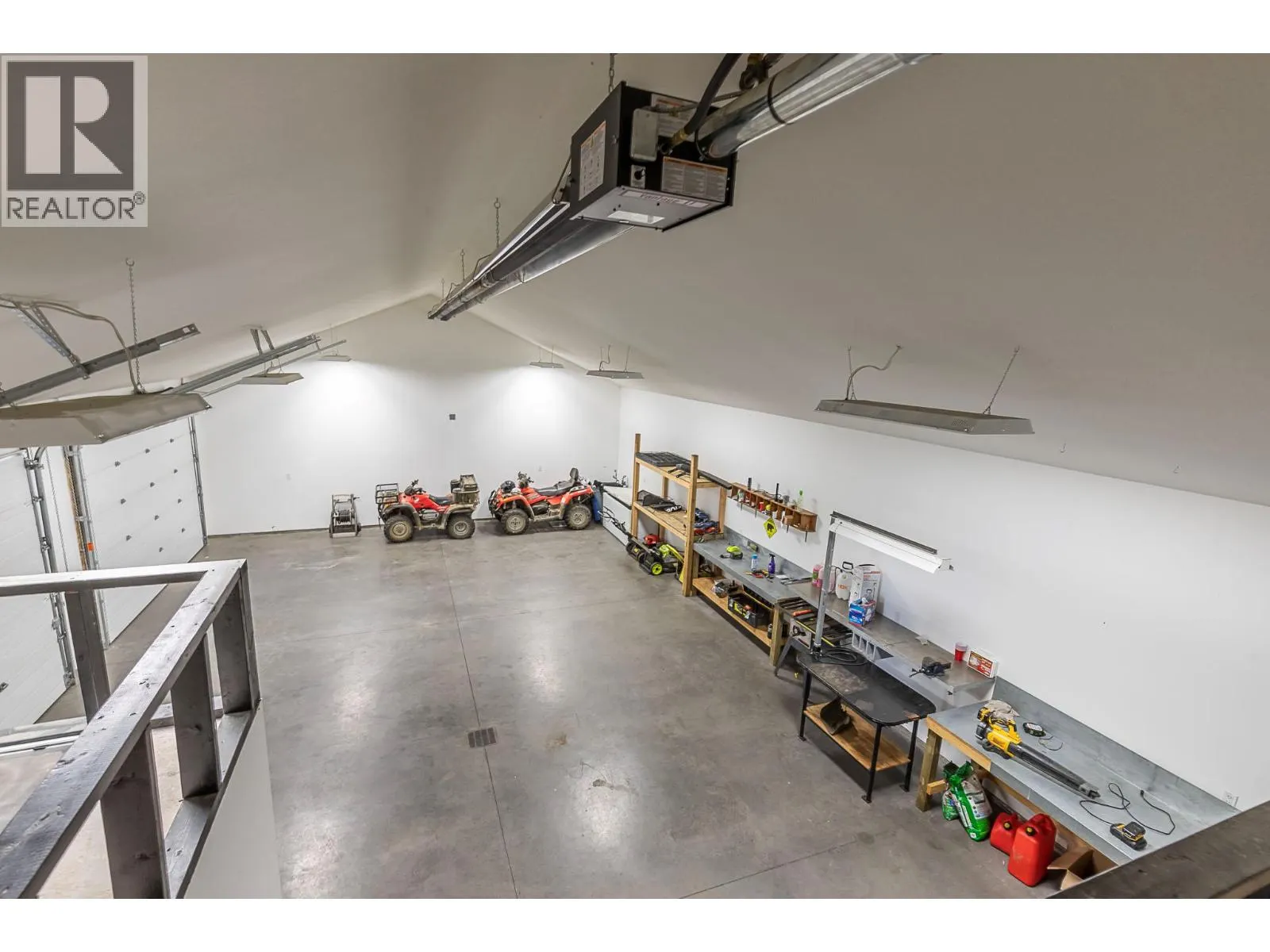 5575 Highway 6 Highway