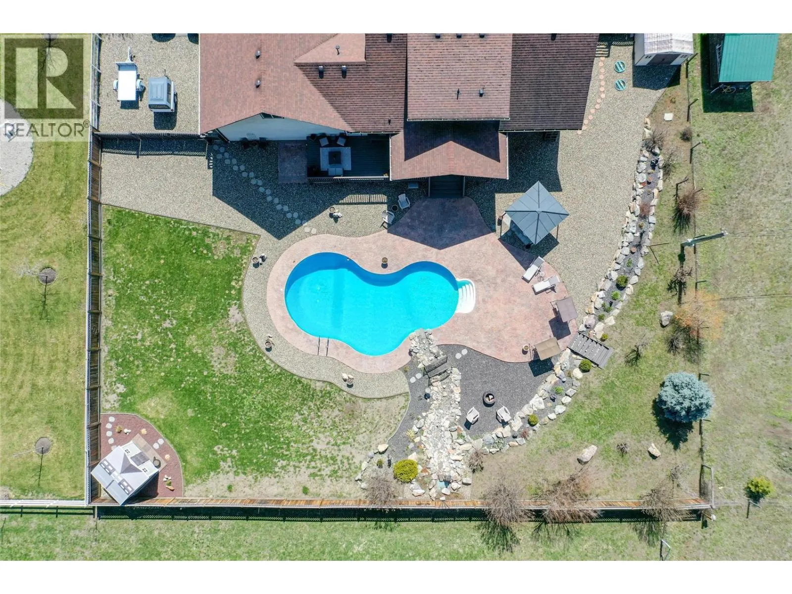 5575 Highway 6 Highway