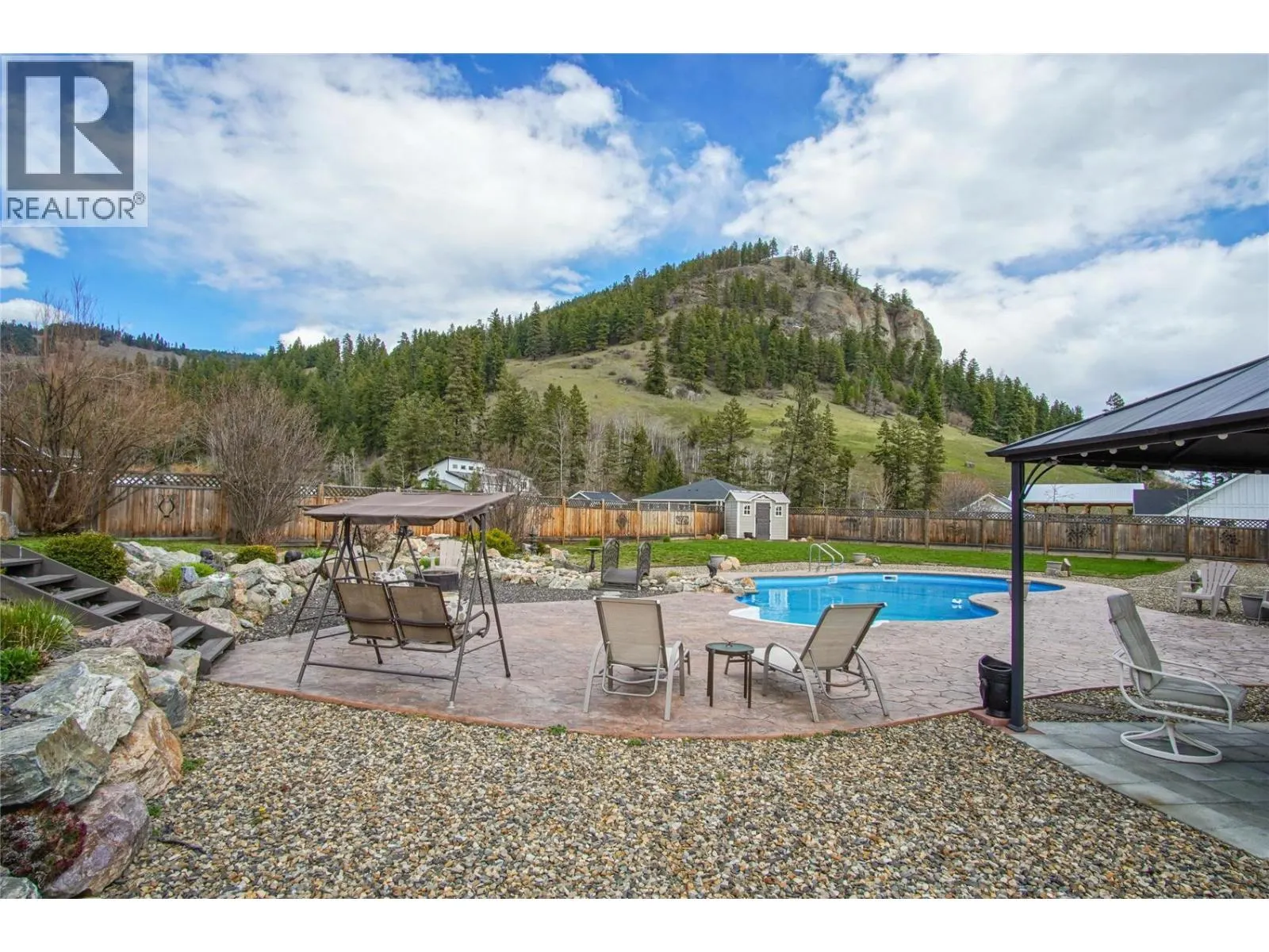 5575 Highway 6 Highway